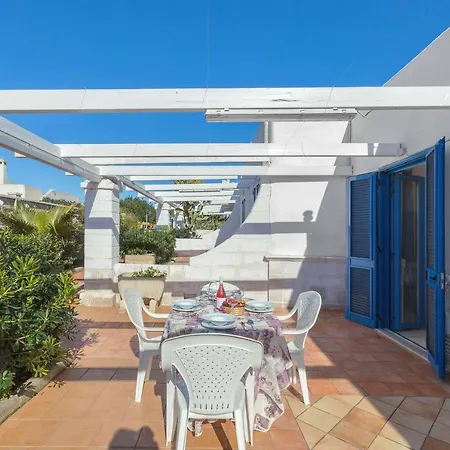 La Scogliera Aparthotel 3*