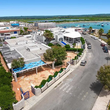 Aparthotel La Scogliera 3*